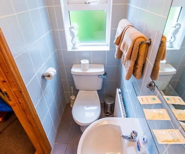 Seawinds Bed & Breakfast 3*